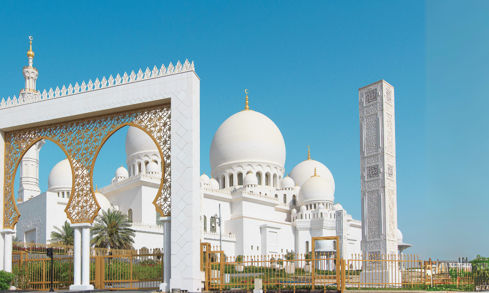 Find Out What Sheikh Zayed Grand Mosque Has To Offer